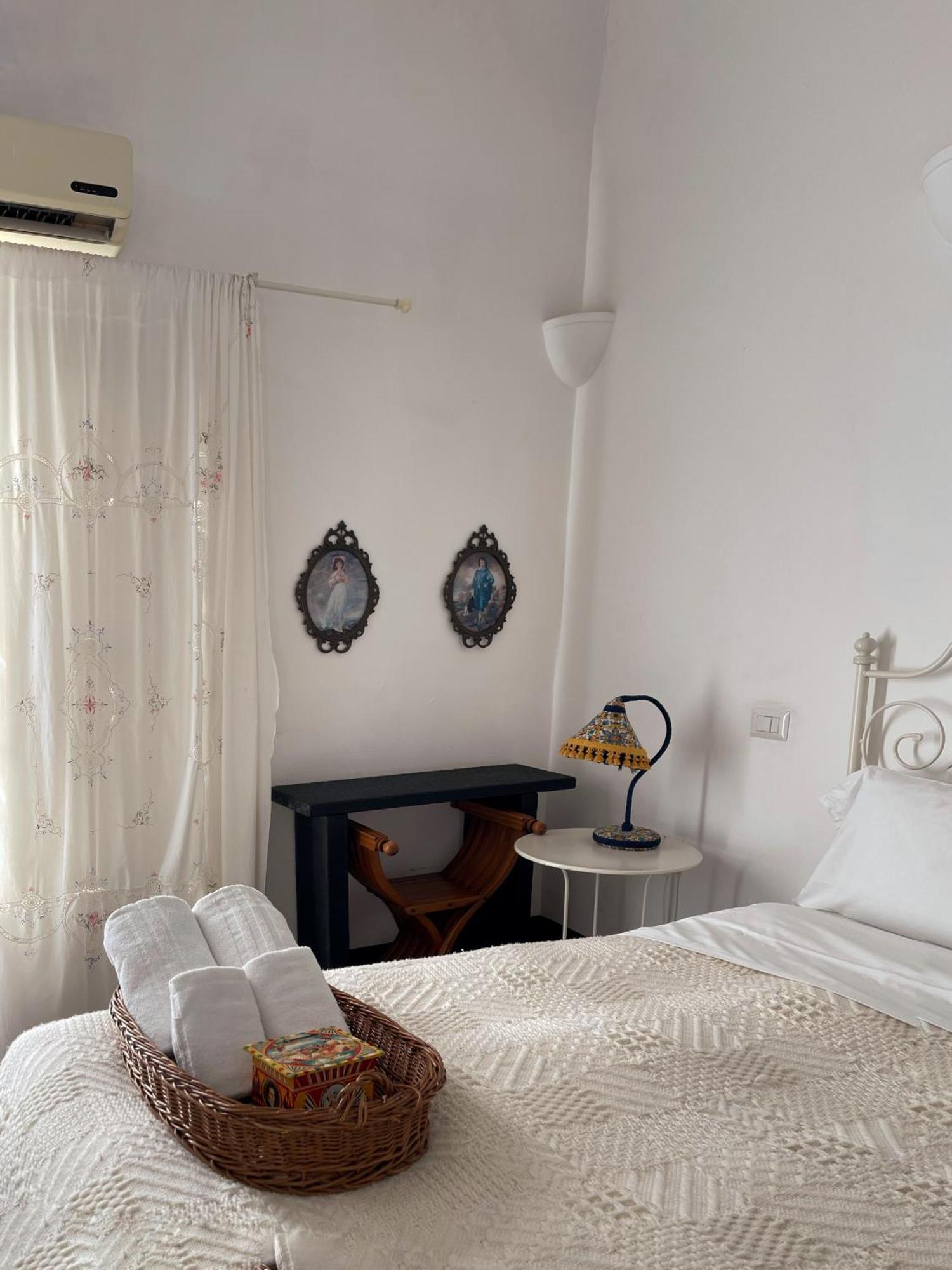 Bed and Breakfast Fera O' Luni Aeroporto di Catania Fontana Rossa Esterno foto