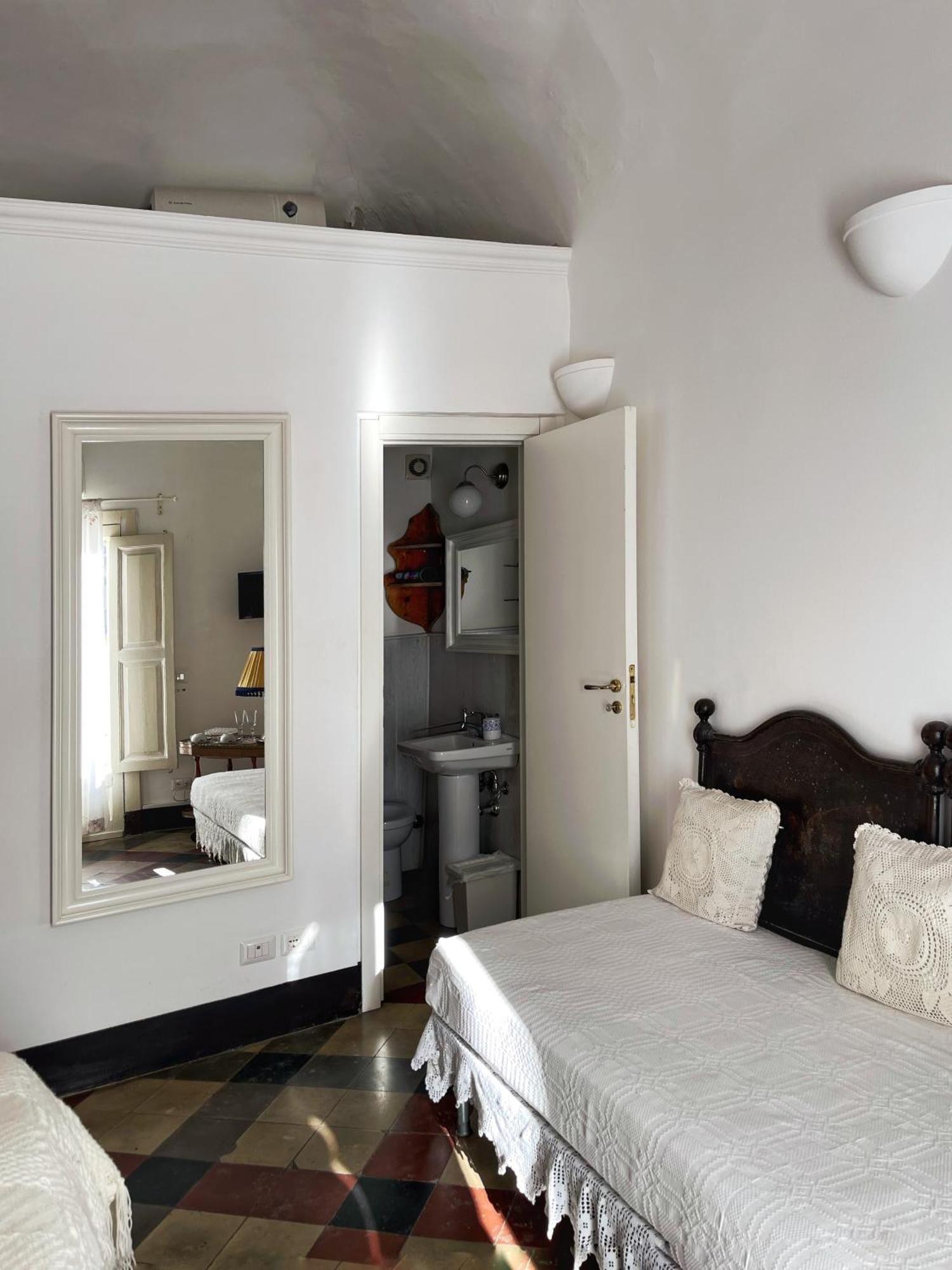 Bed and Breakfast Fera O' Luni Aeroporto di Catania Fontana Rossa Esterno foto