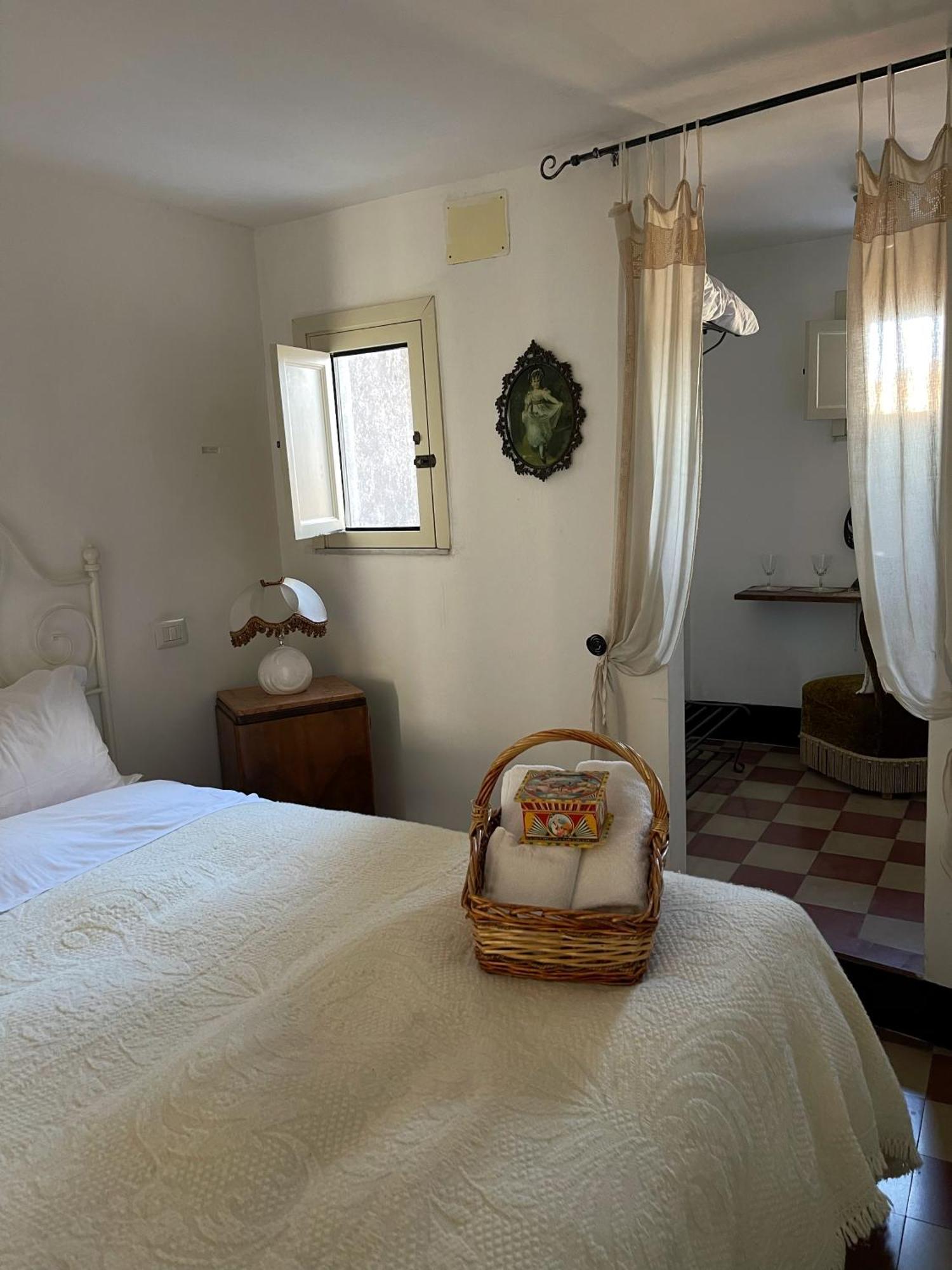 Bed and Breakfast Fera O' Luni Aeroporto di Catania Fontana Rossa Esterno foto